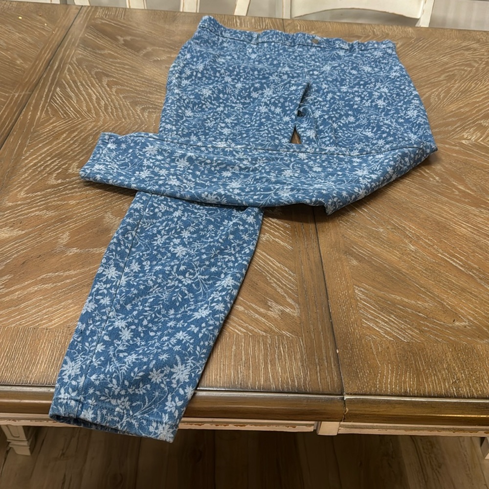Time & Tru Stretchy Floral Jean Pant, XL
